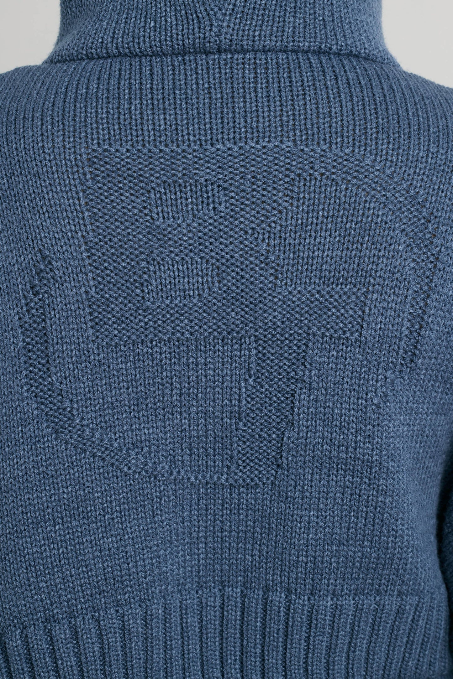 Cropped Zip Up Chunky Knit Hoodie in Washed Navy