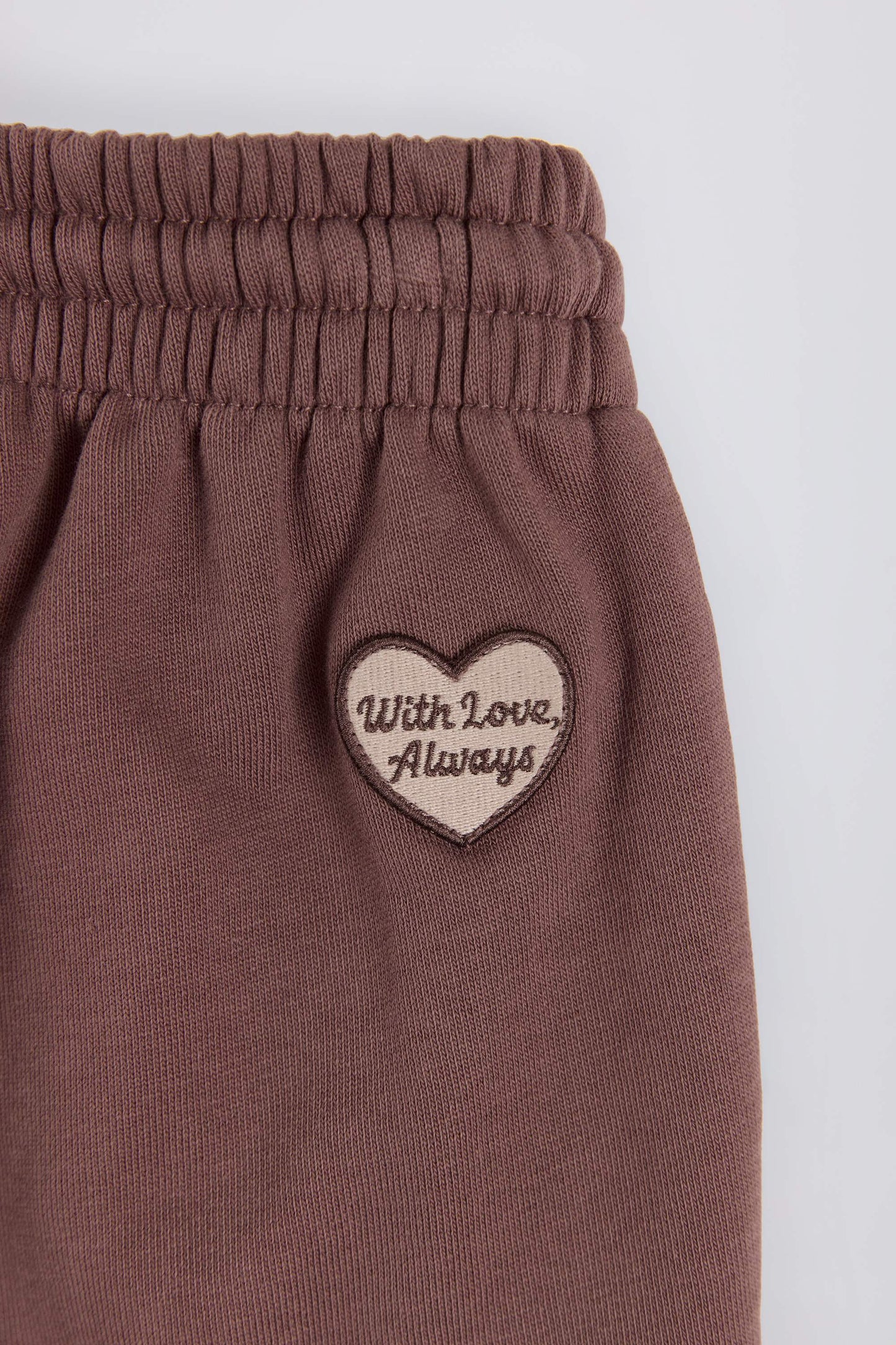 Mid-Rise Wide-Leg Joggers in Mocha
