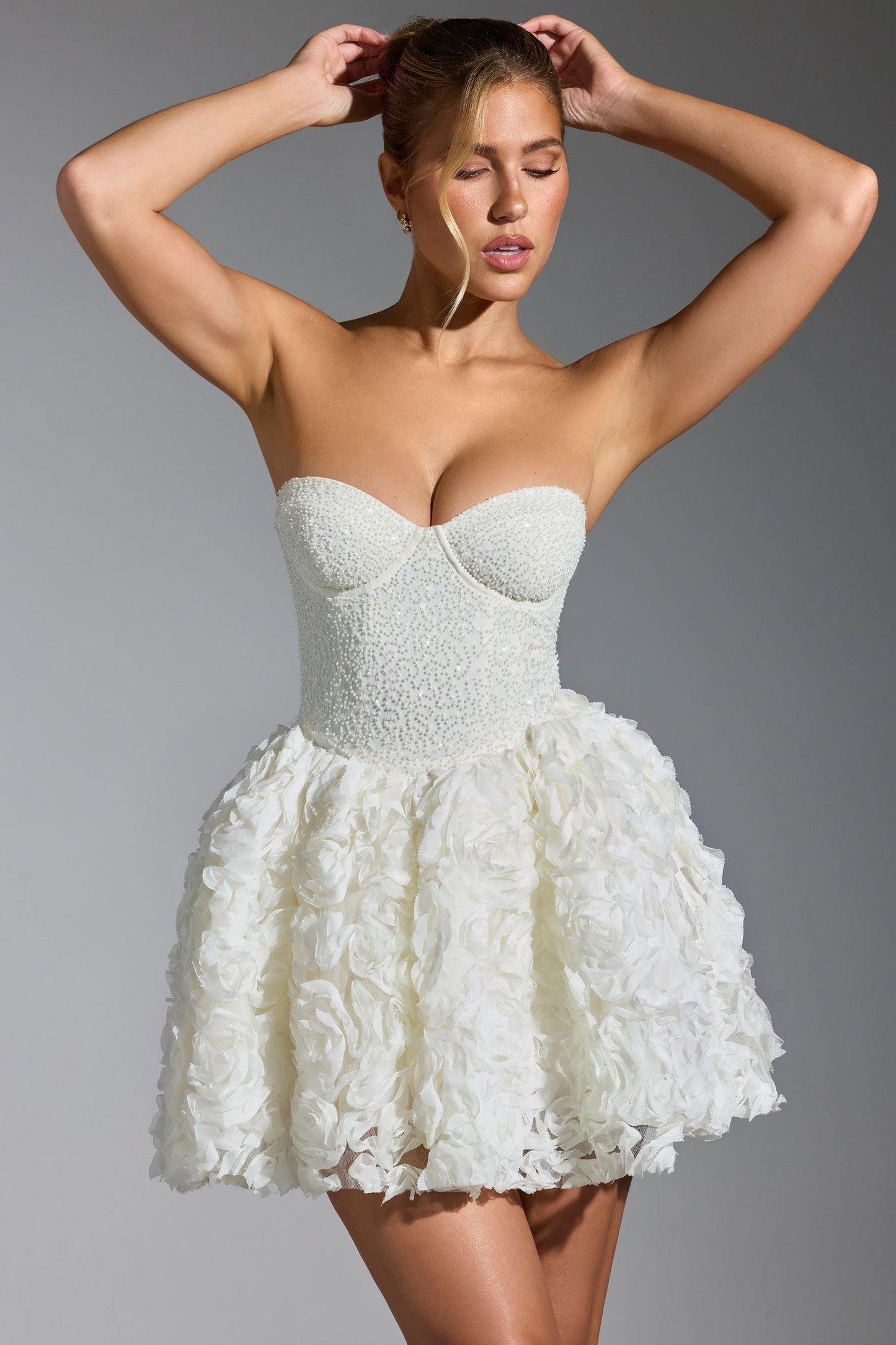 Embellished Floral-Appliqu�� Lace-Up Mini Dress in White